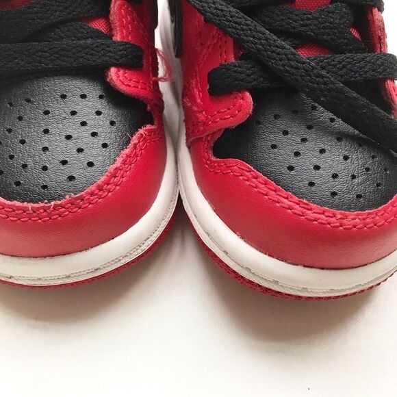Nike Air Jordan mid sneakers EUC size 4 toddler - Picture 5 of 9